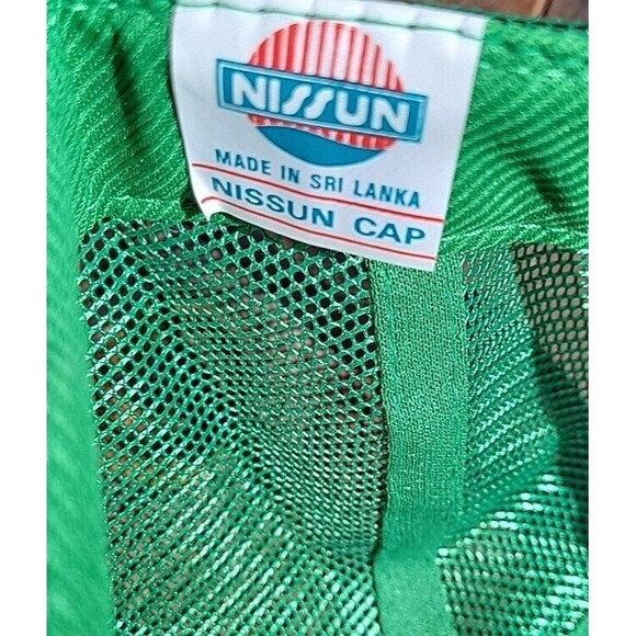 John Deere Green Trucker Hat with Mesh Back and Snapback Closure - Picture 4 of 6